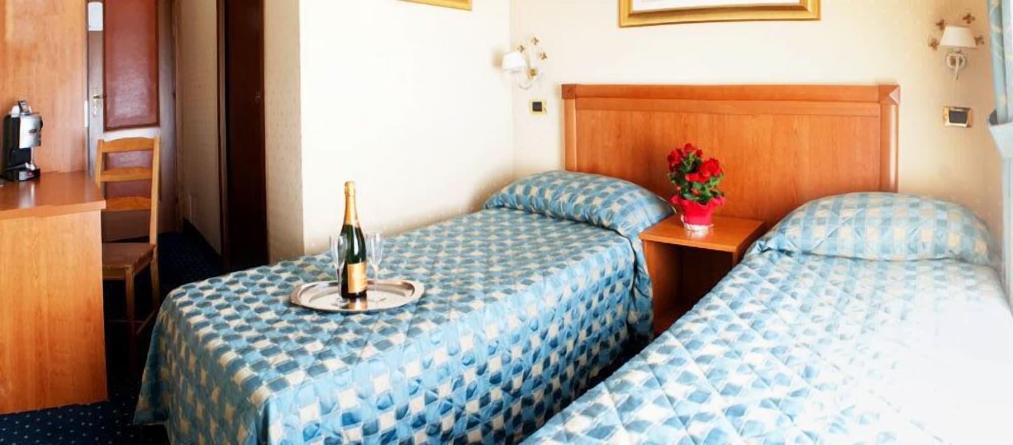 ローマ バチカン ホリデー Bed & Breakfast エクステリア 写真